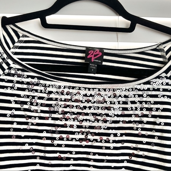 2B by Bebe Adorable 3/4 Sleeve Sequin Scoop Neck Crop Top! - Picture 3 of 12